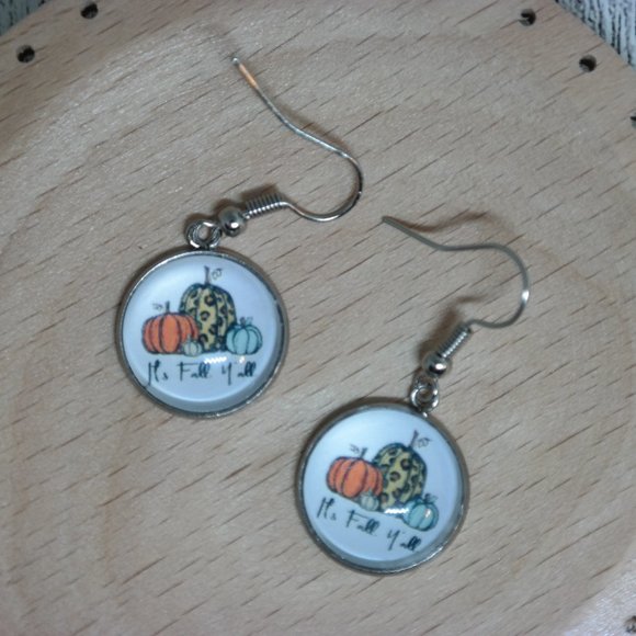Its Fall Y'all hook earring - Picture 3 of 4